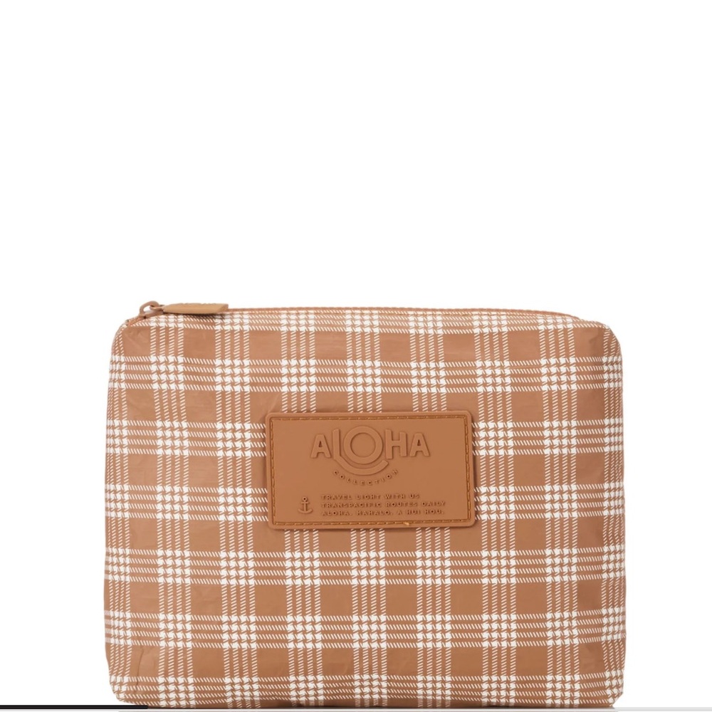 Aloha Collection BNWT Small Pouch in Palaka (Toffee)